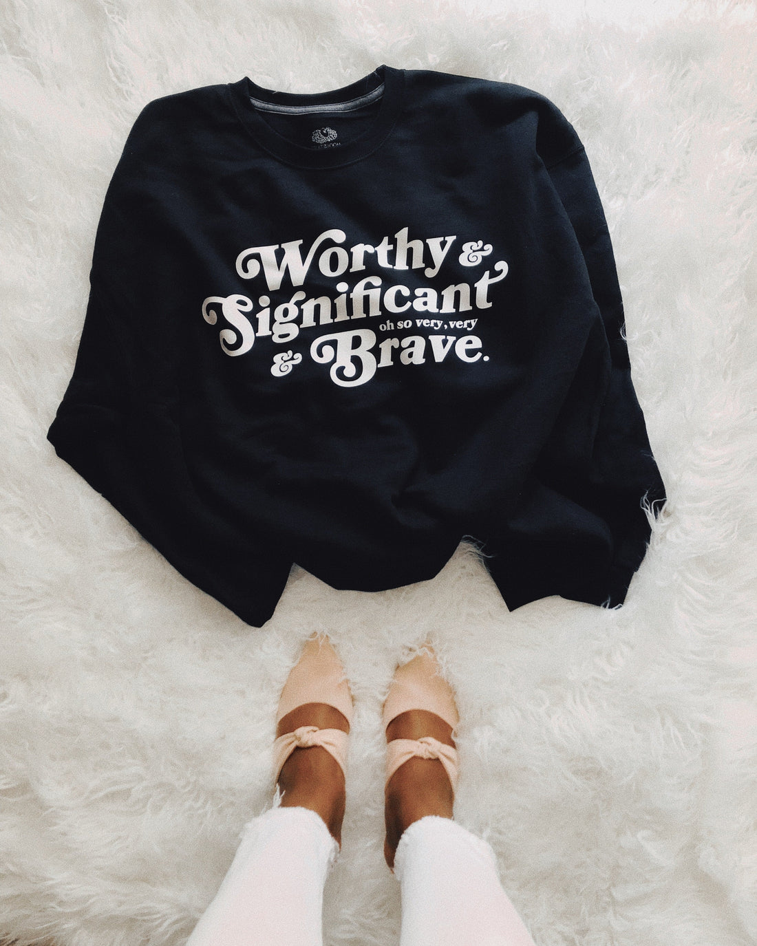 Discover The 5 Best Pullover Sweatshirt Trends For Fall 2021!