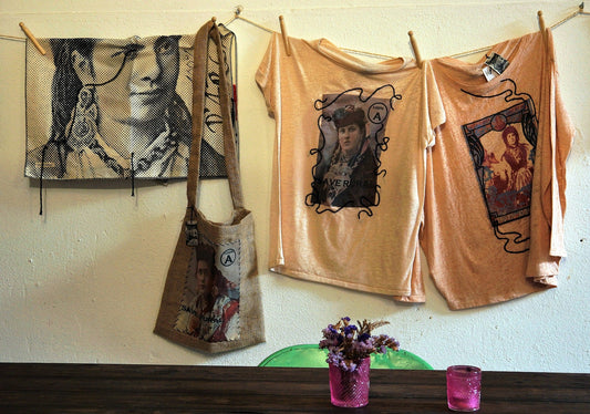 Here Is How To Launch A Full Fledged T-Shirt Business Online!
