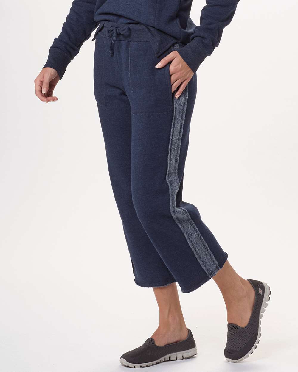 #color_Navy