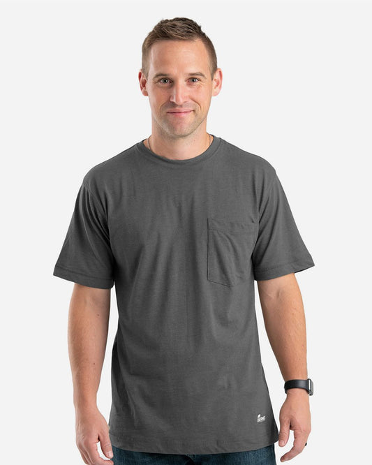 Berne Apparel Men's Lightweight Performance Pocket T-Shirt BSM38