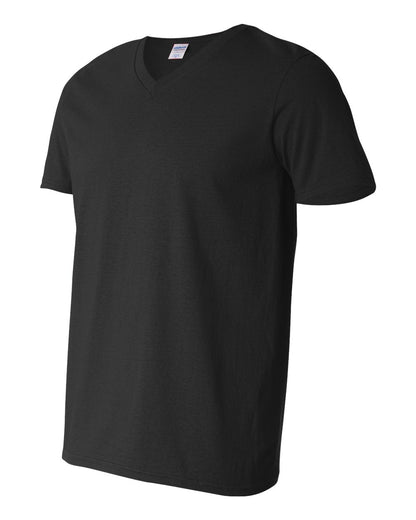 Gildan Unisex Softstyle® V-Neck T-Shirt 64V00 #color_Black