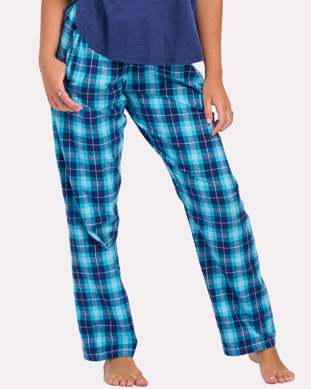 #colormdl_Snow Plaid