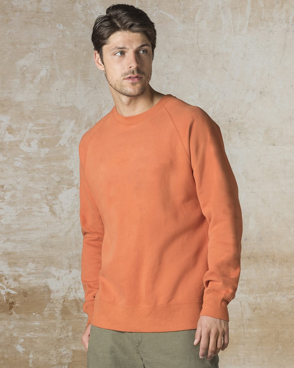 MV Sport Men's Vintage Fleece Raglan Crewneck Sweatshirt 17116