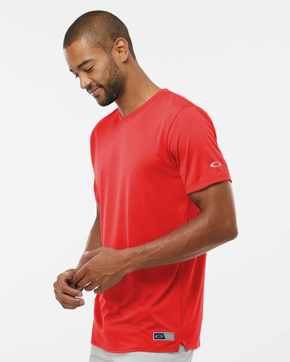 Oakley Men's Team Issue Hydrolix T-Shirt FOA402991 #colormdl_Team Red