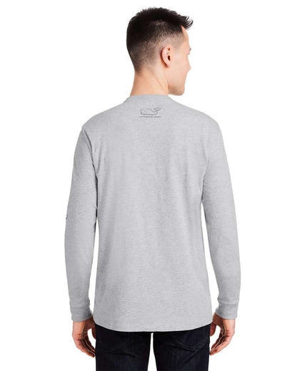 vineyard vines Unisex Long Sleeve Pocket T-Shirt V021214 #colormdl_Grey Heather/ Blue Blazer