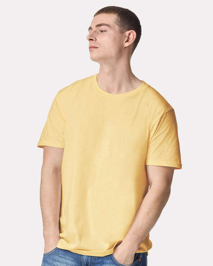 American Apparel Unisex Fine Jersey Tee 2001 #colormdl_Panna Cotta