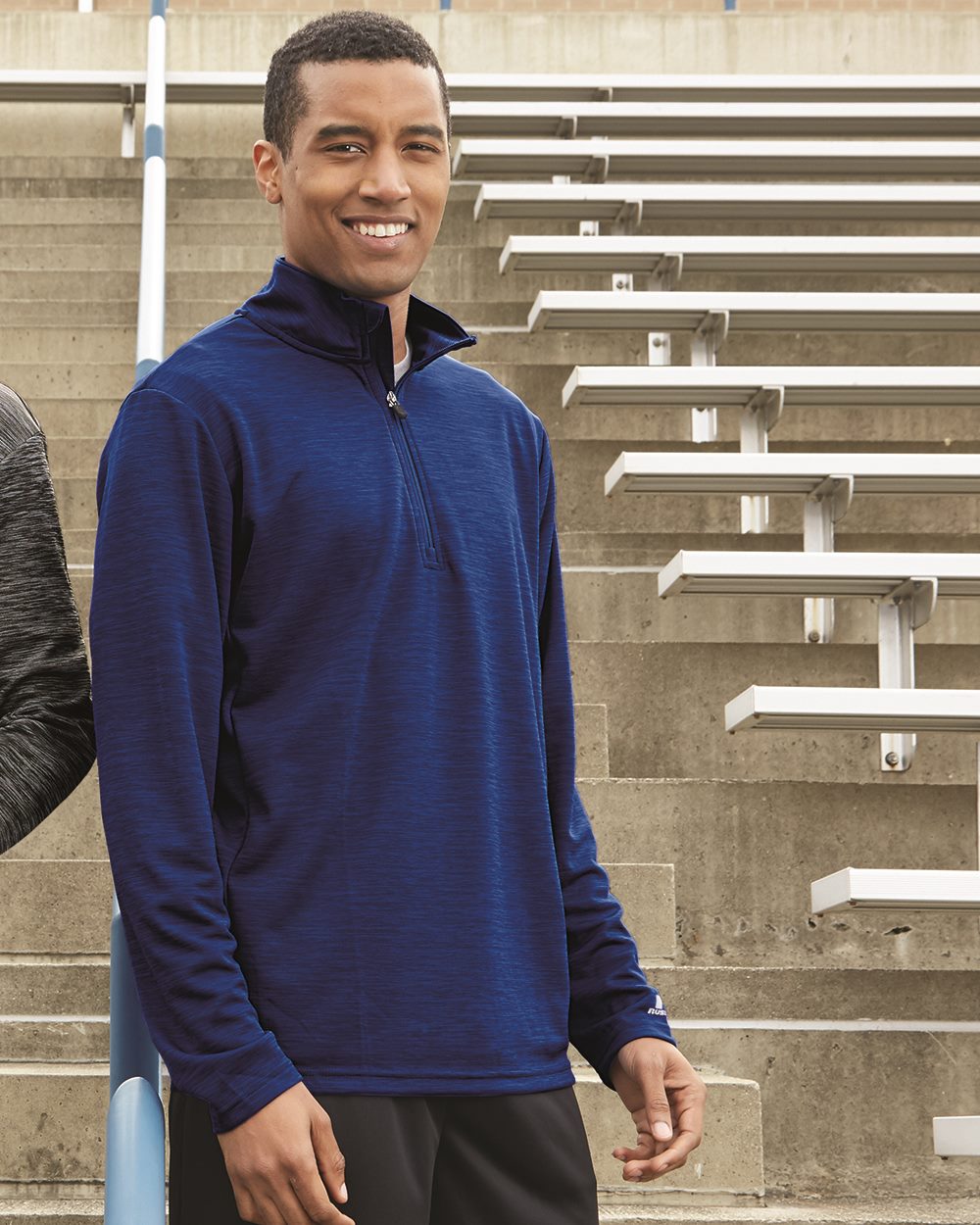 Russell Athletic Men's Striated Quarter-Zip Pullover QZ7EAM