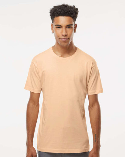LAT Unisex Fine Jersey Tee 6901 #colormdl_Peachy