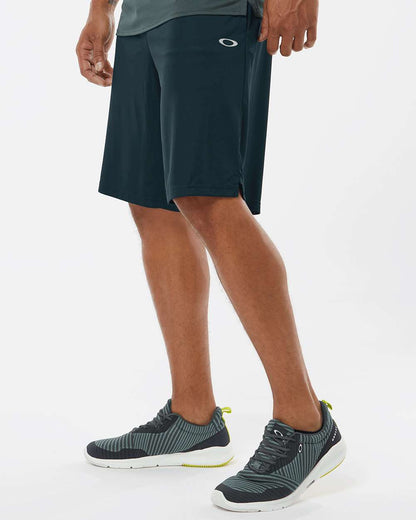Oakley Men's Team Issue Hydrolix 9" Shorts FOA402995 #colormdl_Blackout