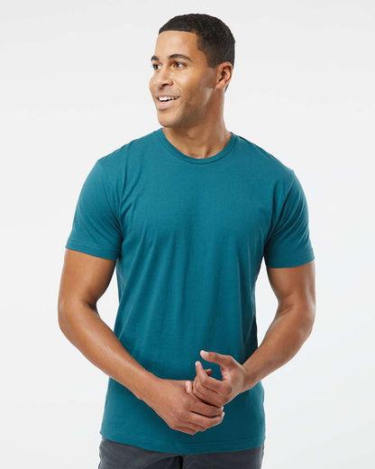 LAT Unisex Fine Jersey Tee 6901 #colormdl_Oceanside