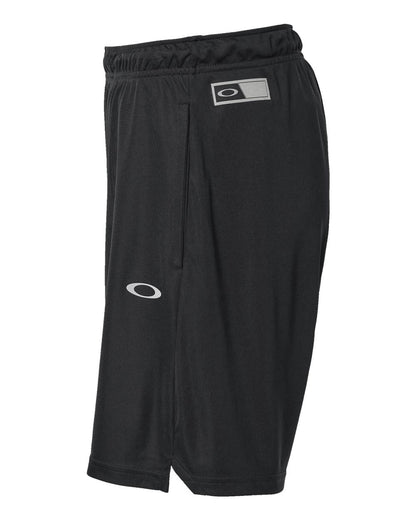 Oakley Unisex Team Issue Hydrolix 7" Shorts with Drawcord FOA405933 #color_Blackout